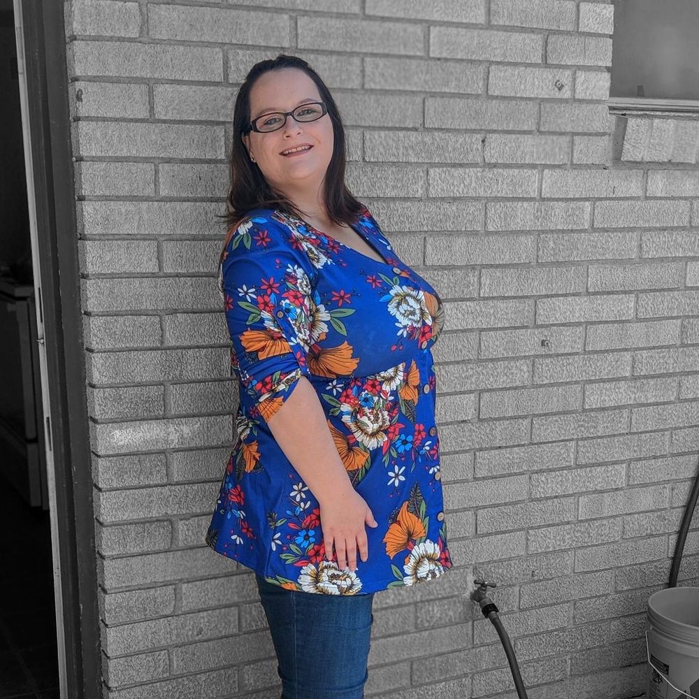 Meet your Posher, Cara